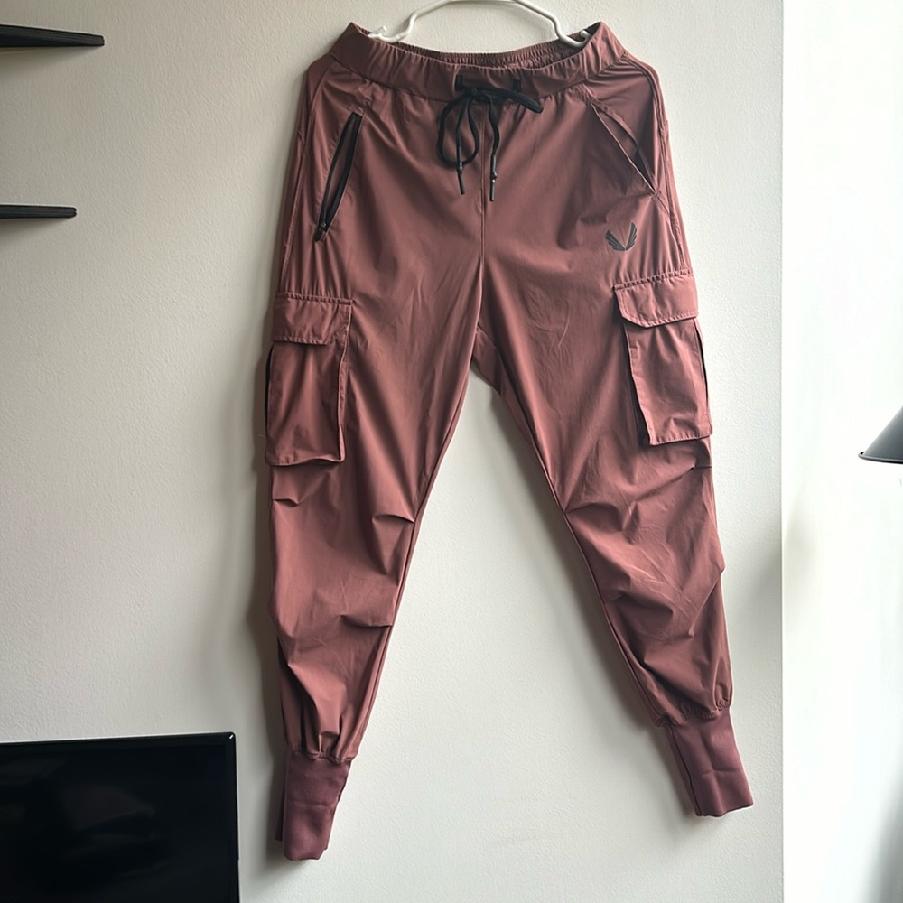 COPY - Orig $158, I’m too short for the high pull off the high rib.